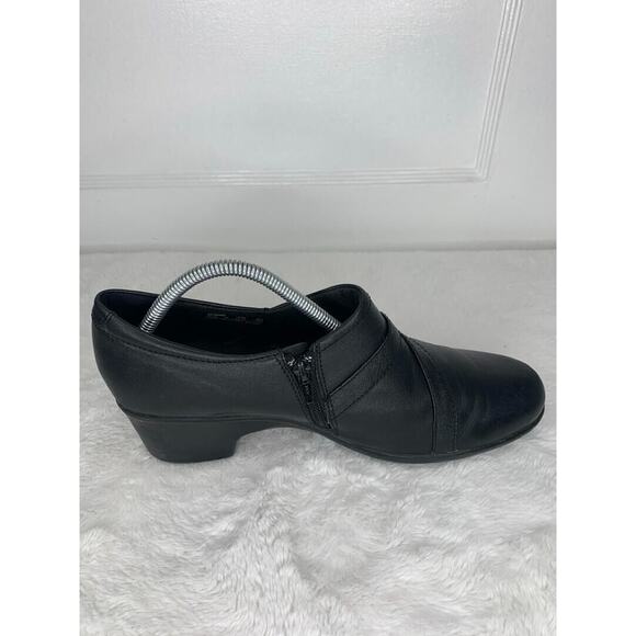Clarks Womens Black Leather Slip-On Shoes With Buckle Detail Size 11M - Picture 6 of 8